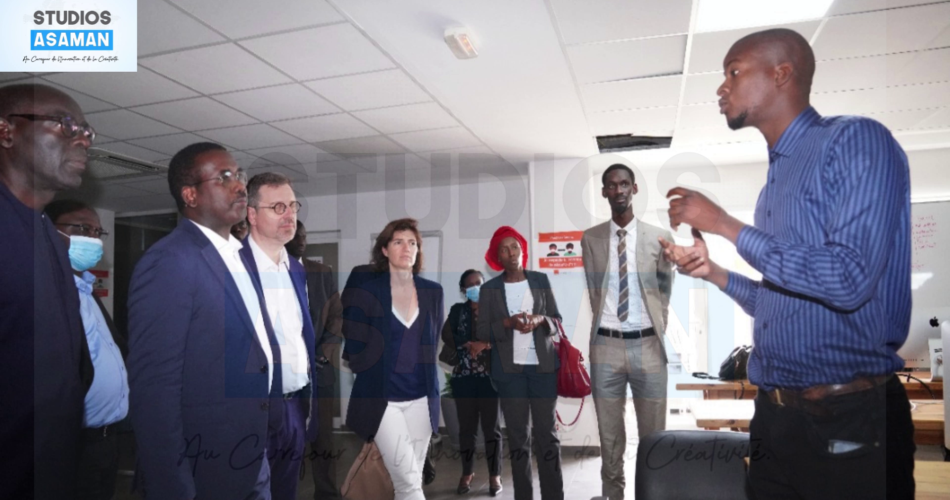 Axe deux du projet yaakaar : présentation du programme de formation au directeur général orange Sénégal et directrice général orange france.
